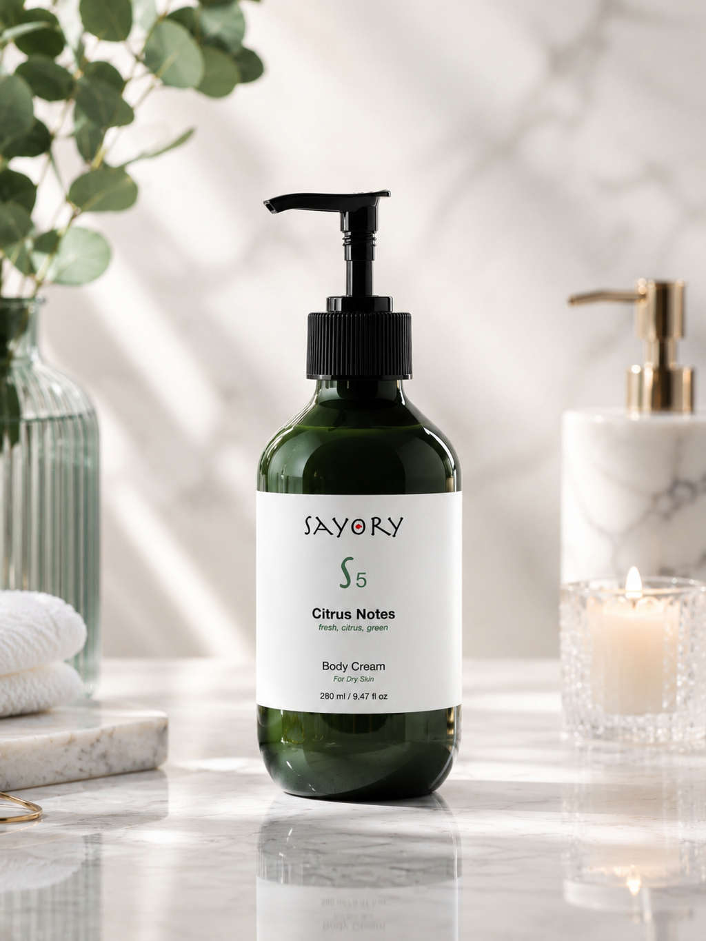 Sayory S5 Citrus Notes Body Cream – textuur in de hand