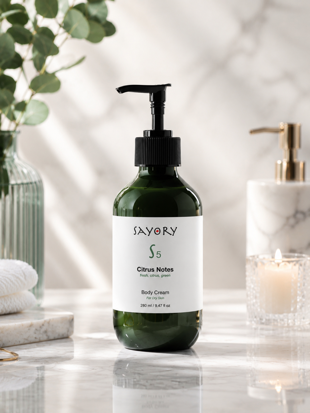 Sayory S5 Citrus Notes Body Cream – textuur in de hand