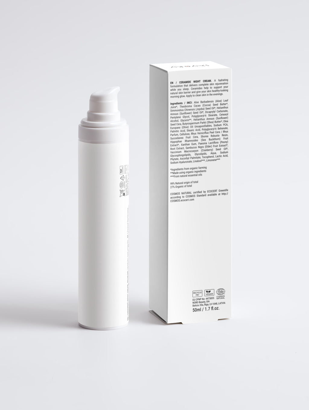 Sayory S Night Cream – nachtsfeer op marmeren ondergrond met kaars en zijde